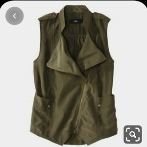Green Sleeveless Vest